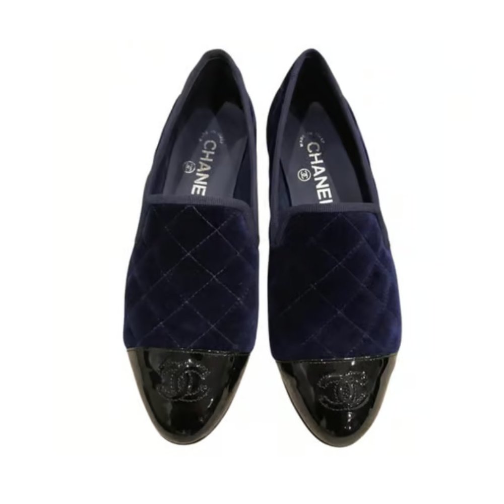 Chanel Blue Velvet Interlocking CC Logo Loafers